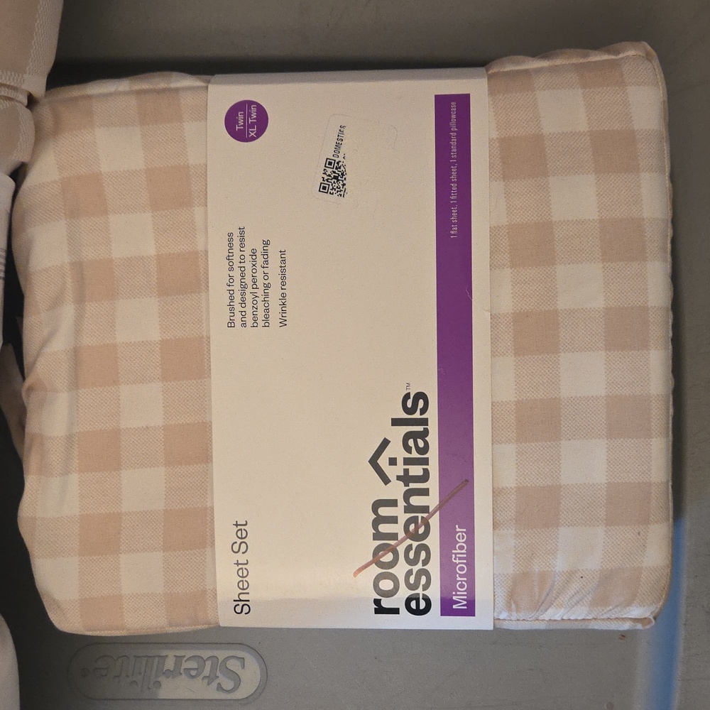 Room Essentials Comforter & Sheet Cozy Cream Checkered Set - Twin/Twin XL NEW - Picture 7 of 10